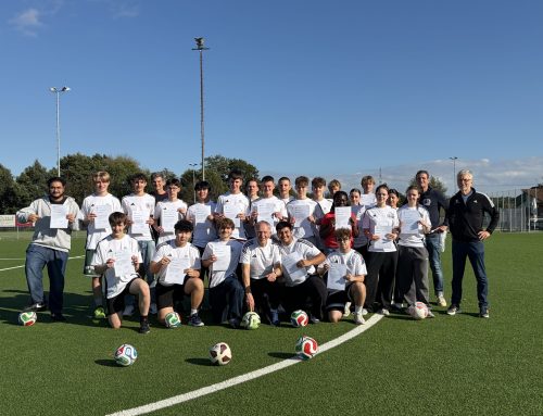 Sechste Ausbildung an der DFB Junior-Coach Ausbildungsschule – 24 Schülerinnen und Schüler absolvieren DFB- Ausbildung an der GELOWE